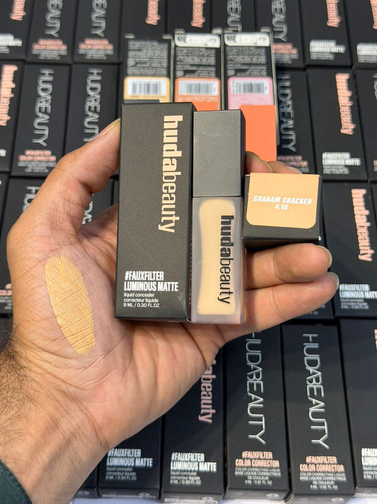 Huda Beauty #FAUXFILTER LUMINOUS MATTE CONCEALER