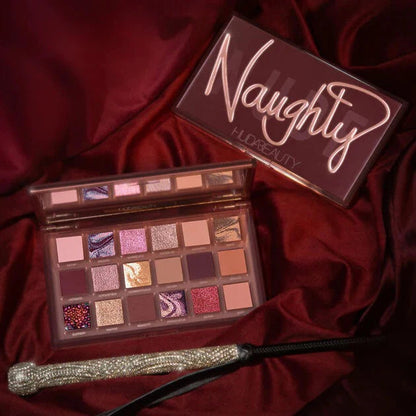 HUDA BEAUTY – Naughty Nude Eyeshadow Palette