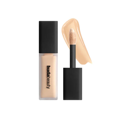 HUDA BEAUTY