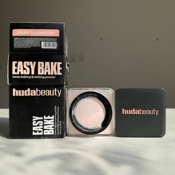 Huda Beauty - Easy Bake Loose Baking & Setting Powder -